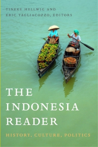 Tineke Hellwig The Indonesia Reader (Tascabile) World Readers