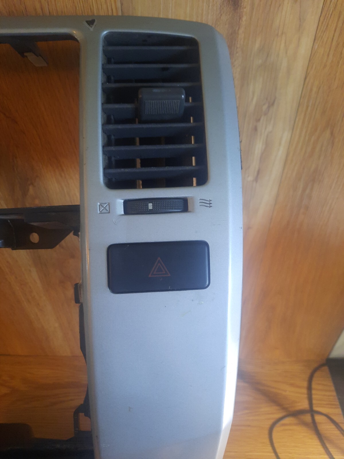 Picture 5 of 9