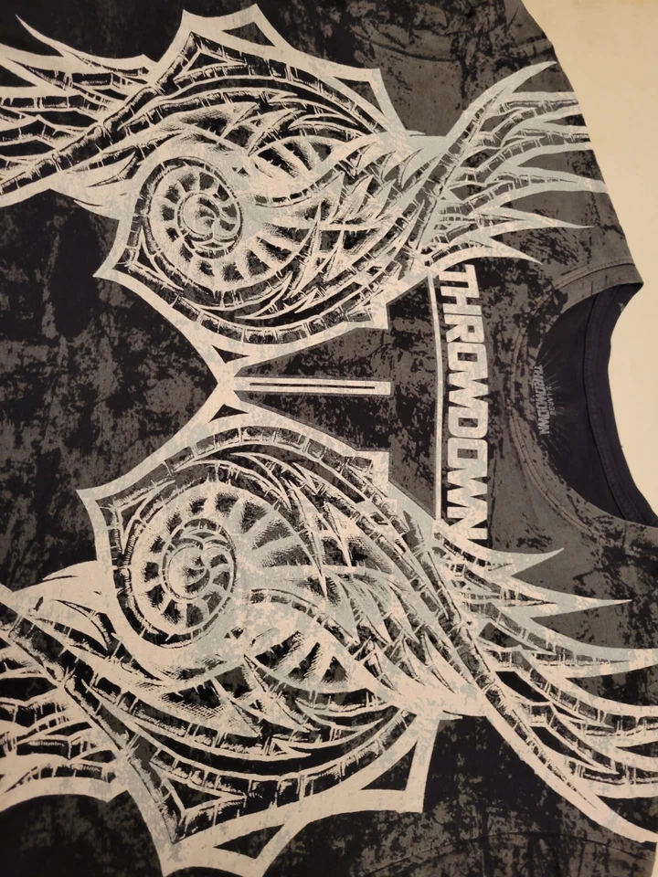 Camiseta Vintage Throwdown Hombres XL XLarge Negra Affliction Y2K Goth Wings Aop Foto 3 de 4