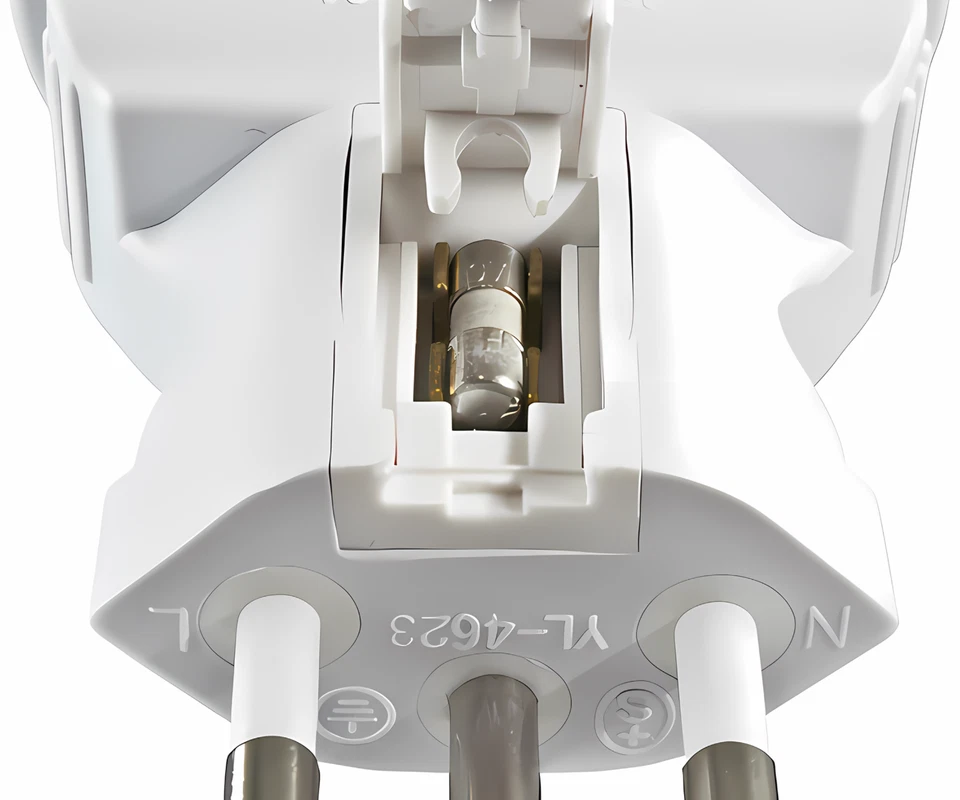 DINIC Reisestecker für die Schweiz, Adapter mit Sicherung 10A, weiß - Bild 3 von 4