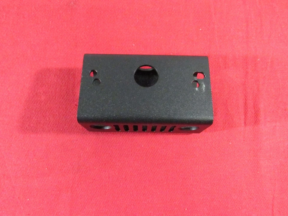 Высокомонтированный центральный кронштейн для перемещения стоп-сигнала JEEP WRANGLER JL НОВЫЙ от оригинального производителя MOPAR - Изображение 4 из 4