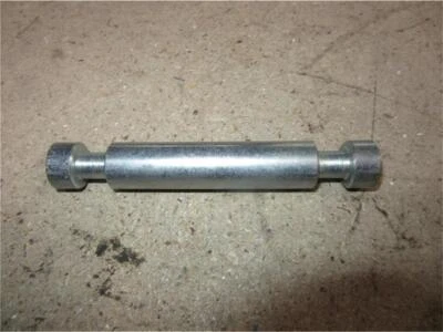 Mercedes Benz Original W934/944 Tank Spannschraube an Träger A9304750024 NEU - Bild 1 von 3