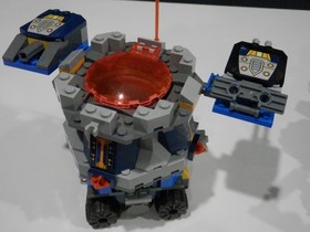 LEGO Nexo Knights Lot 70322 Axl's Tower Carrier 70312 Lances Mech Horse & 30373