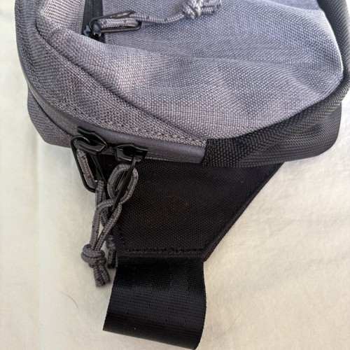 Chrome Industries Ziptop Waist Pack Bag Black adjustable Crossbody Dark Gray EUC - Picture 6 of 13