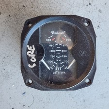 Beechcraft TIT Turbine Inlet Temp Indicator Gauge Alcor 25°C/Div 700-900 Beechcraft TIT Turbine Inlet Temp Indicator Gauge Alcor 25°C/Div 700-900