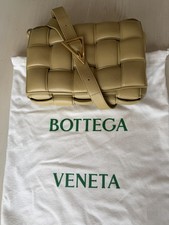 Bolso de Hombro Bottega Veneta Cassette Acolchado Tapioca Dorado