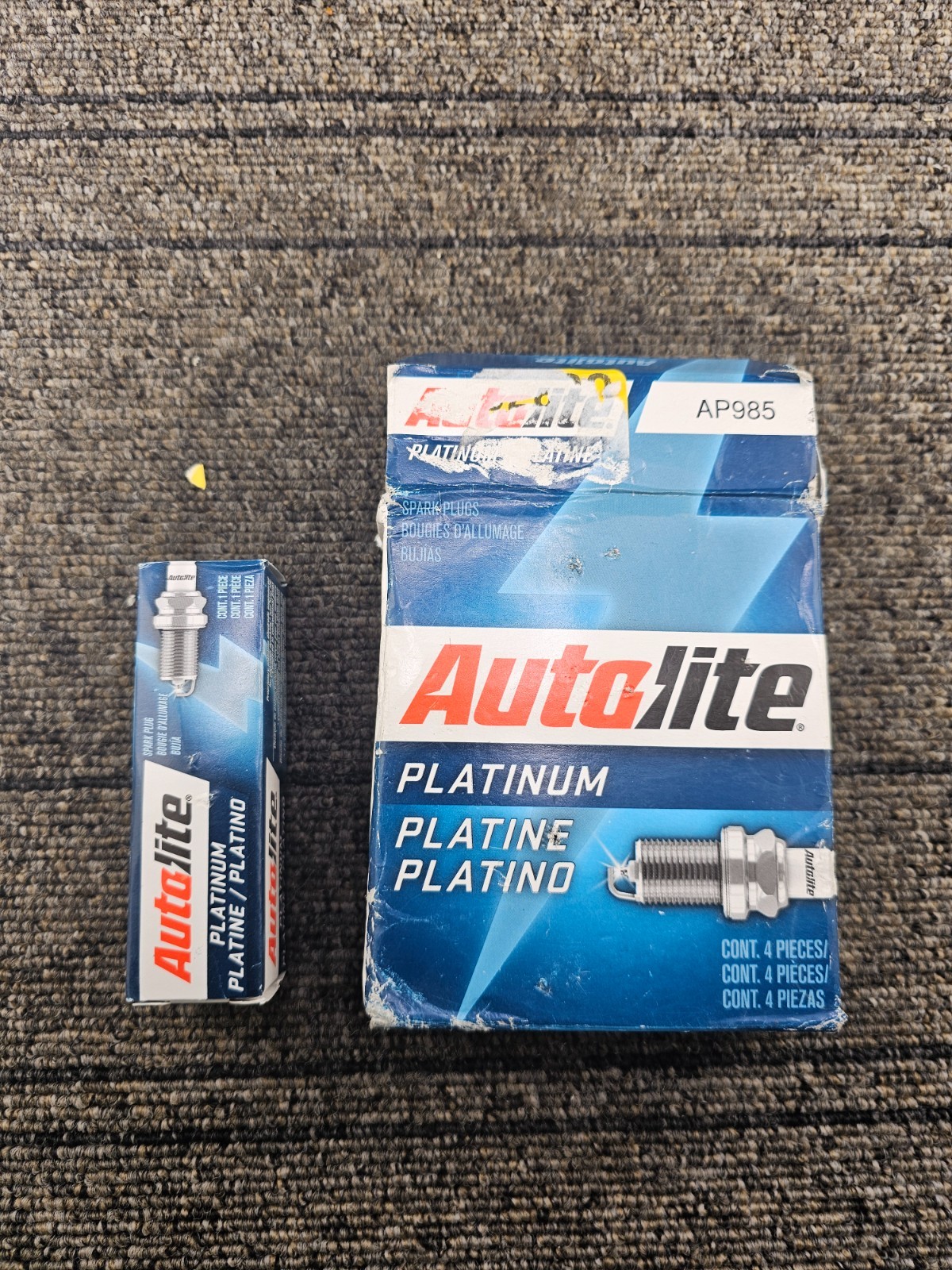 QTY 4 Autolite Platinum AP985 Spark Plug For 04-06 Dodge Ram 1500 V10