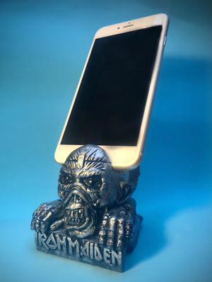 Iron Maiden エディ 金属製ケース EDDIE IRON MAIDEN HEAVY METAL SILVER Resin SUPPORT CELL PHONE