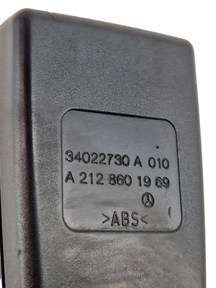 Mercedes Benz E W212 rear left seat belt buckle seat belt buckle rear left - Image 4 of 4