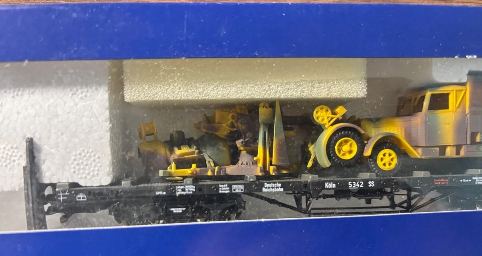 Roco Minitanks Special Rail car load Flak 88 66900 LIMA35 original 1/87 HO - Image 2 of 2