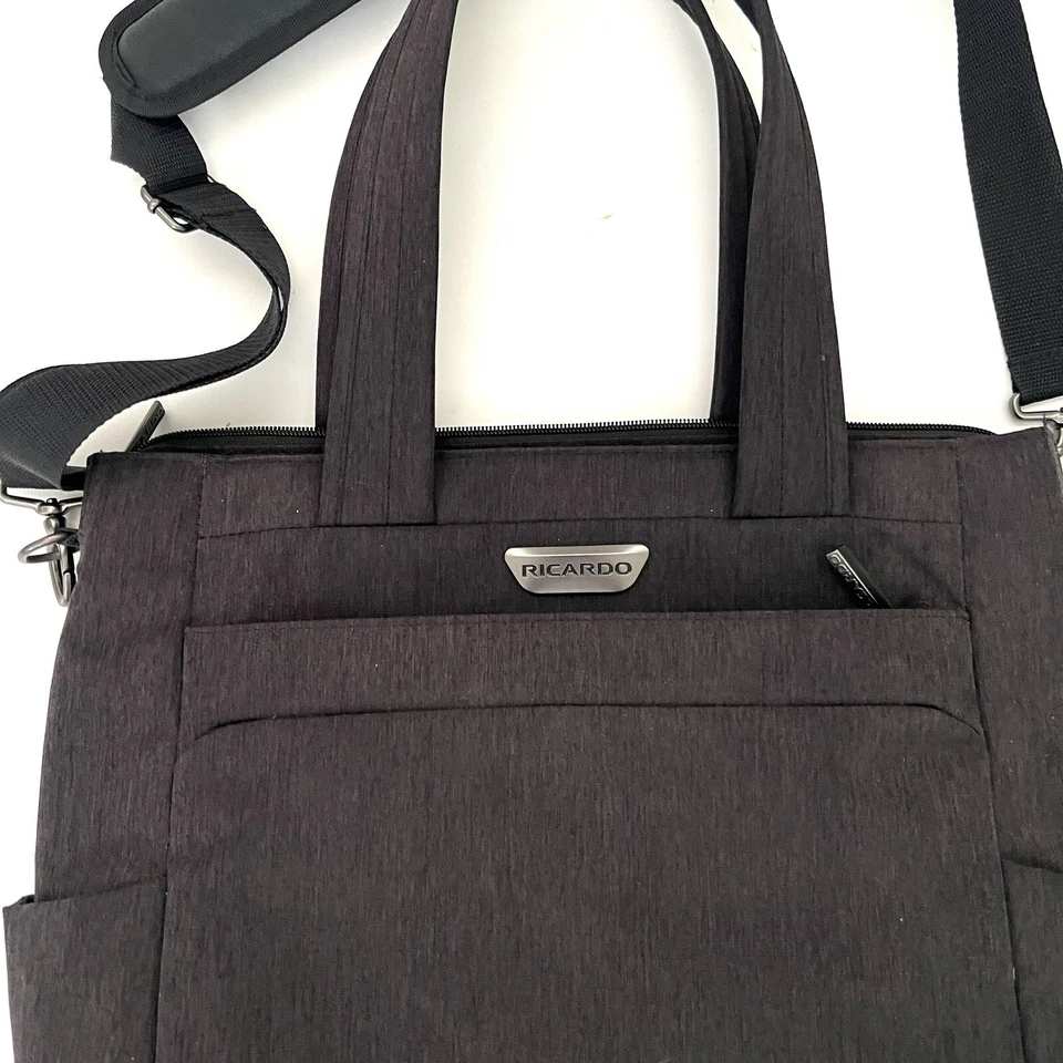 Bolso de Viaje Ricardo Beverly Hills Lado Suave Gris Forro Impermeable Bolsillo RFID Foto 3 de 4