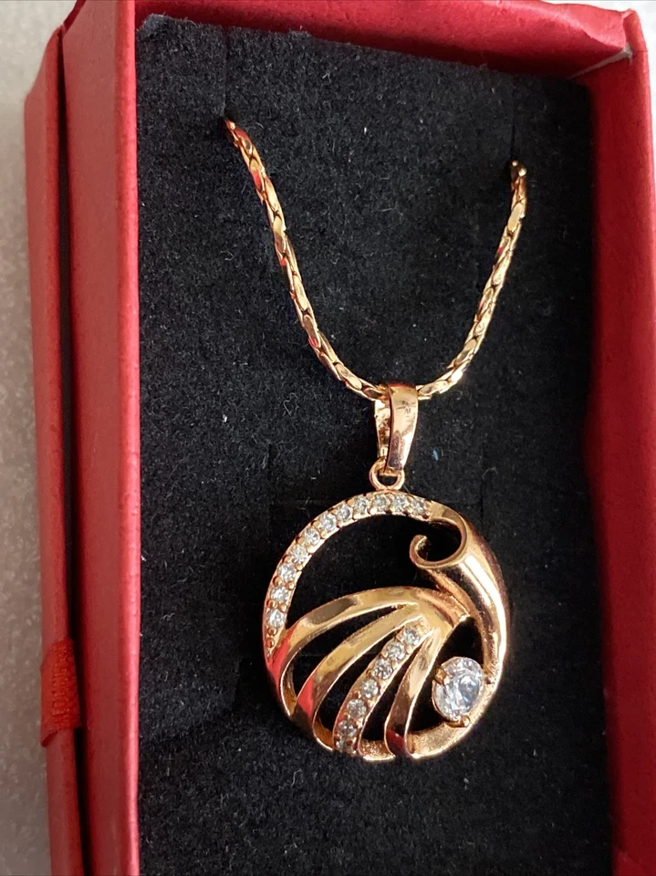 Bonito Nuevo Collar Colgante Círculo Circular Redondo Blanco Transparente Relleno Oro Rosa 18K Foto 2 de 4