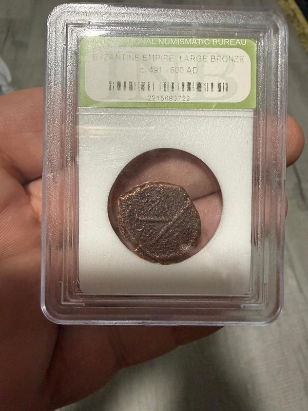 Byzantine Bronze Coin - Byzantine Empire 527-565 AD - Justinian I