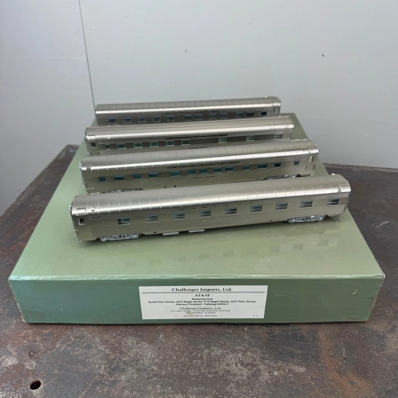 BRASS FOUR CAR Challenger Imports, Ltd. ATSF SLEEPING Passenger Cars #2225.1
