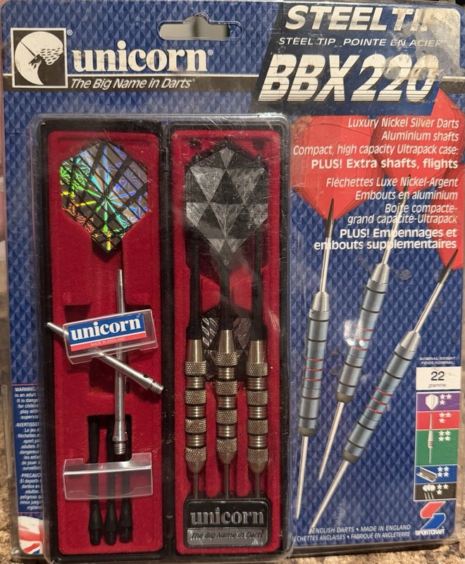 Unicorn BBX220 Steel Tip Darts Set 22g MPN #71481