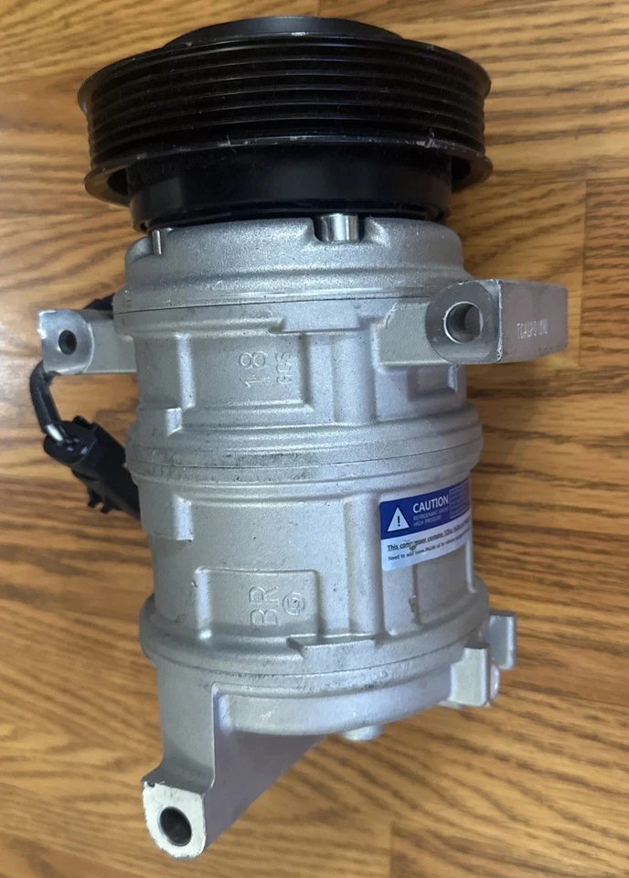 Conjunto de compresor de aire acondicionado - 10sre18c 30012C para camionetas Dodge/Ram Foto 3 de 4