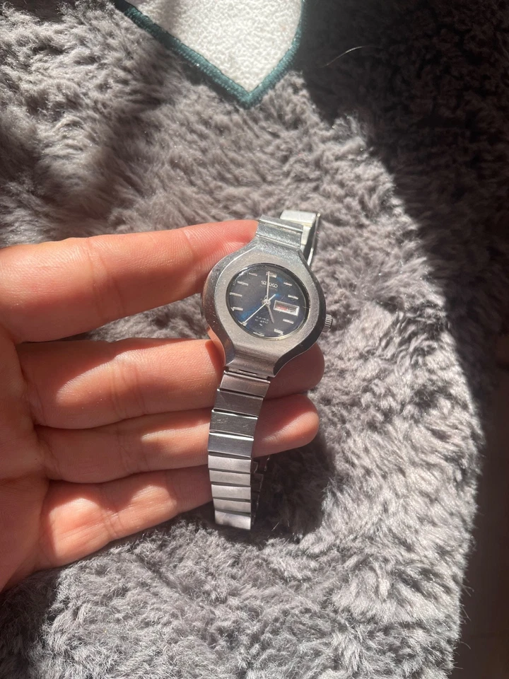 Vintage Seiko 5 Automático 2206-7010 | 17 Joyas | Japón | Excelente Estado Foto 3 de 4