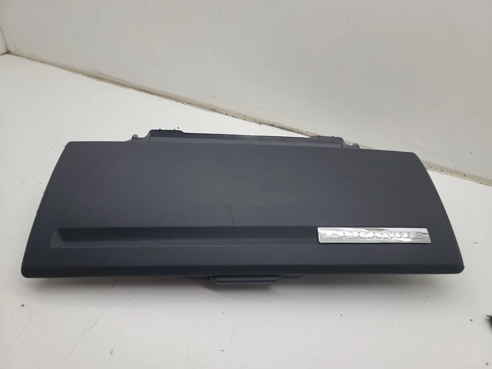 2009-2018 DODGE RAM 1500 2500 LARAMIE UPPER GLOVE BOX COVER KIT BLACK OEM - Image 4 of 4