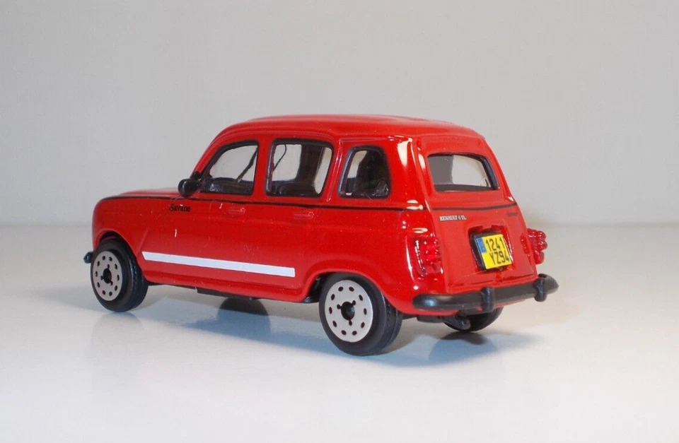 Bburago 30010 Renault 4 Gtl  - METAL Scala 1:43 - Immagine 2 di 3