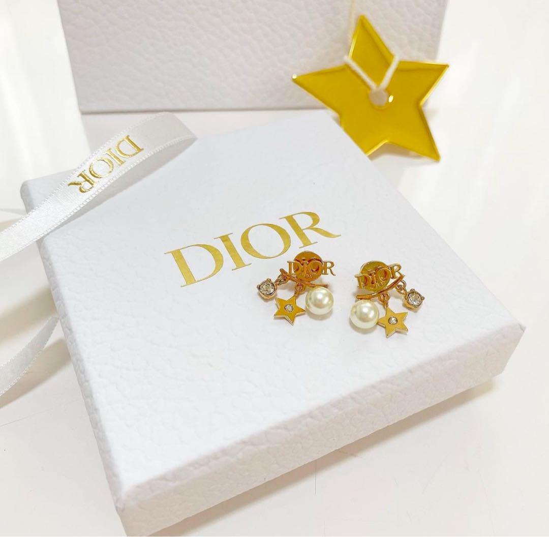 国内即発 大人気 DIO(R)EVOLUTION イヤリング Dior Dio(R)Evolution Logo Earrings Star Pearl Gold Women