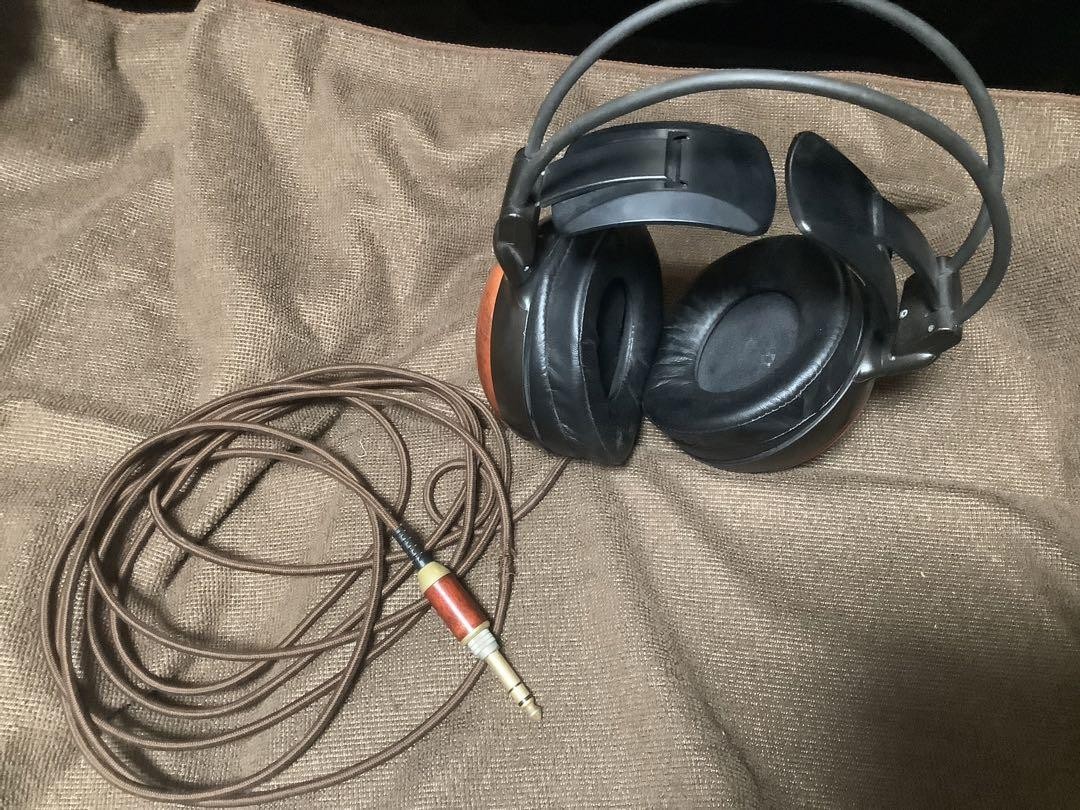 ☆audio-technica☆ATH-W10VTG Audio Technica ATH-W10VTG Vintage: Master of Wood - 1996