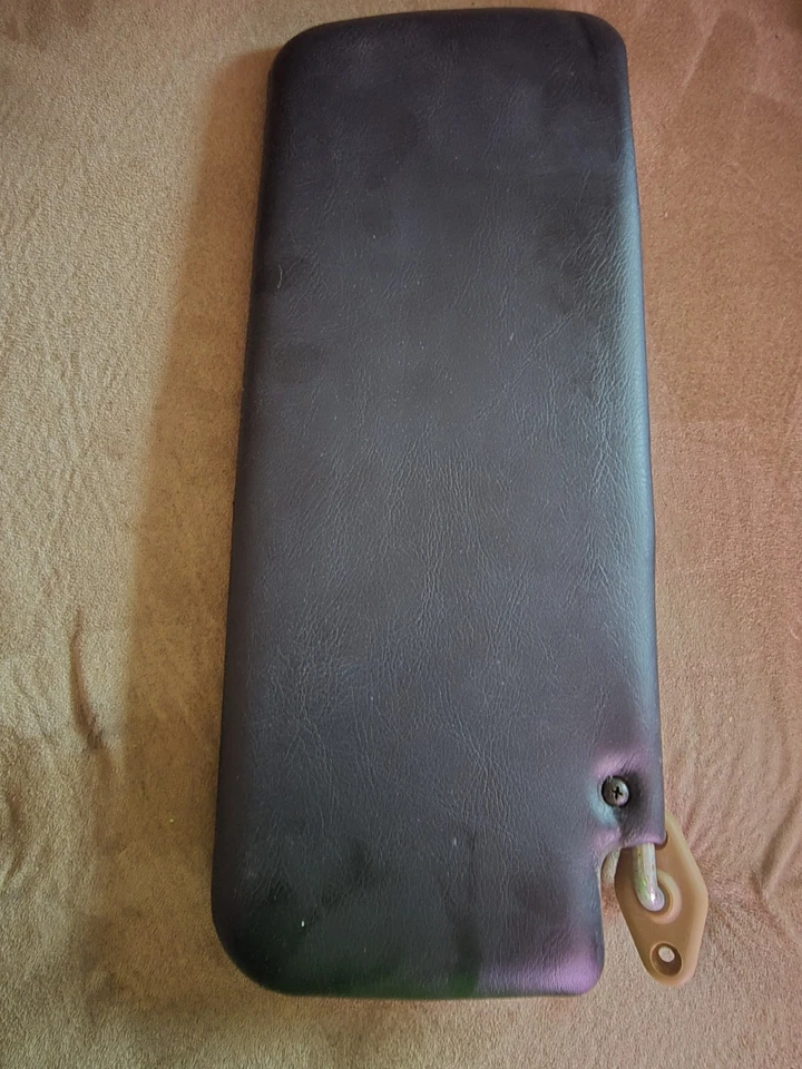 Juego de parasoles para camioneta Datsun Nissan 720 80-86 OEM marrón negro Foto 4 de 4