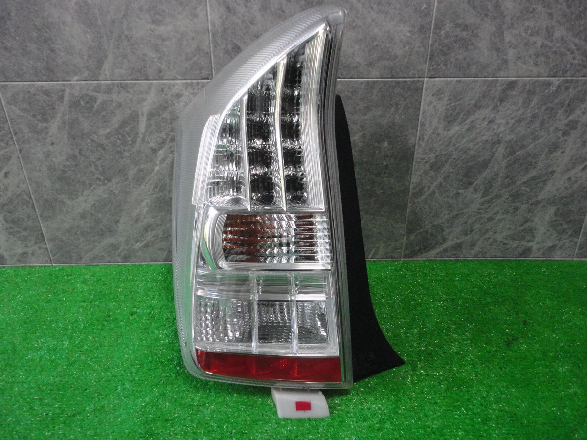 TOYOTA PRIUS ZVW30 ZVW35 Genuine LED Tail Lights Rear Lamps LH