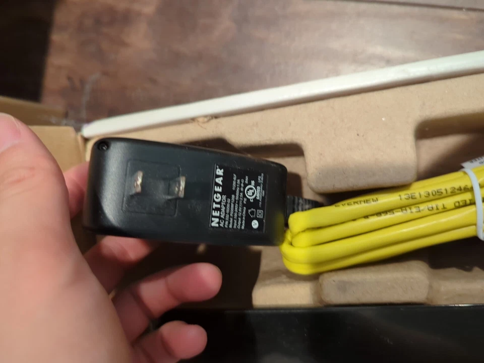 Netgear AC1450 Wifi Router 802.11ac Dual Band Gigabyte Bundle W/ Power Adapter  - Image 4 of 4