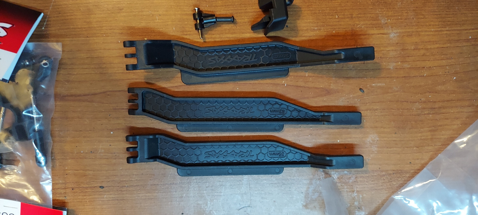 Traxxas Rustler 4X4 VXL With Two 3 Cell Lipo Batteries And Charger eBay