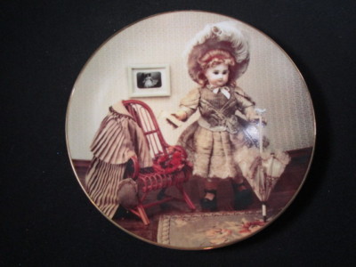 Gorham 1984 Yesteryears Doll Museum プレート s-l400.jpg