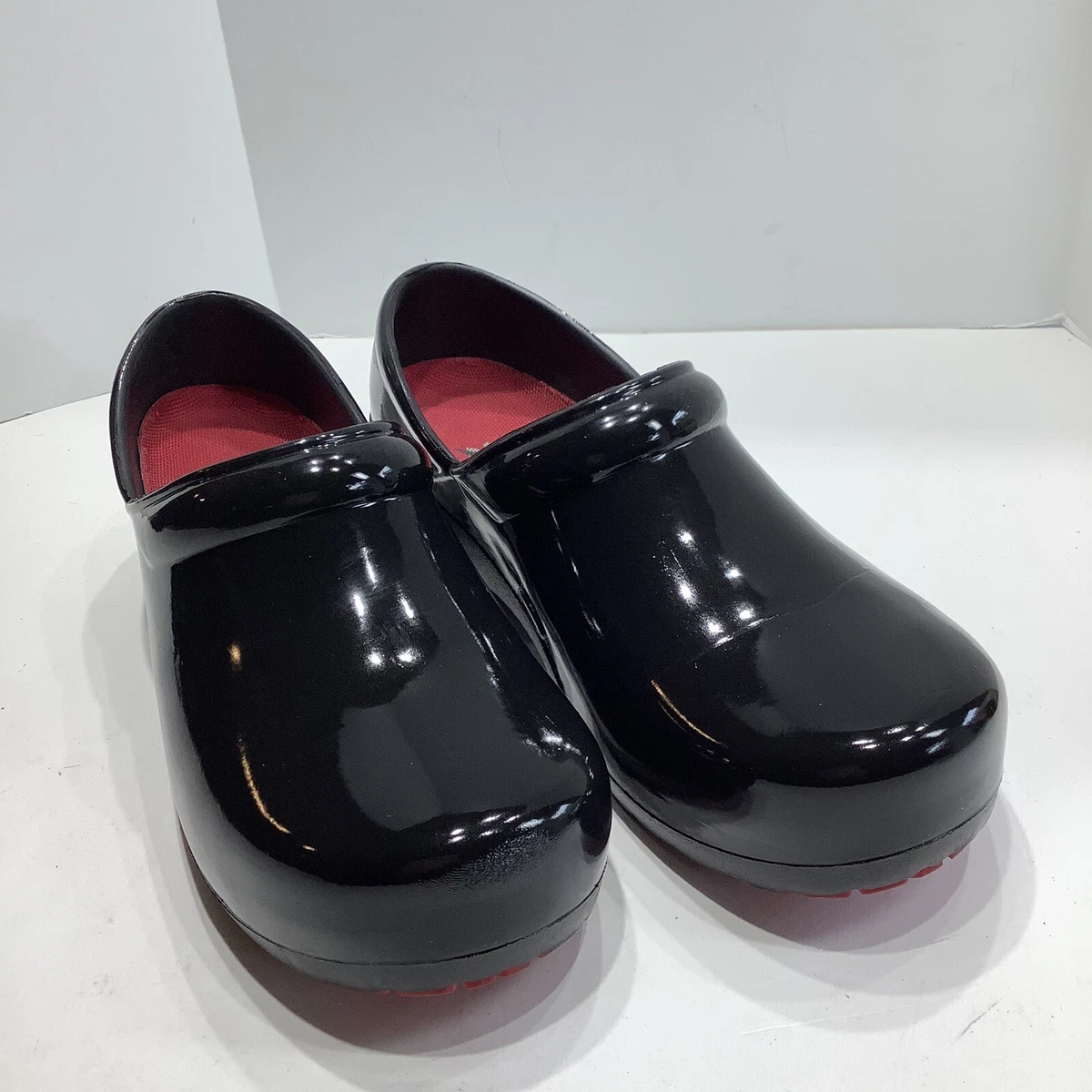 Shiny black sales clogs