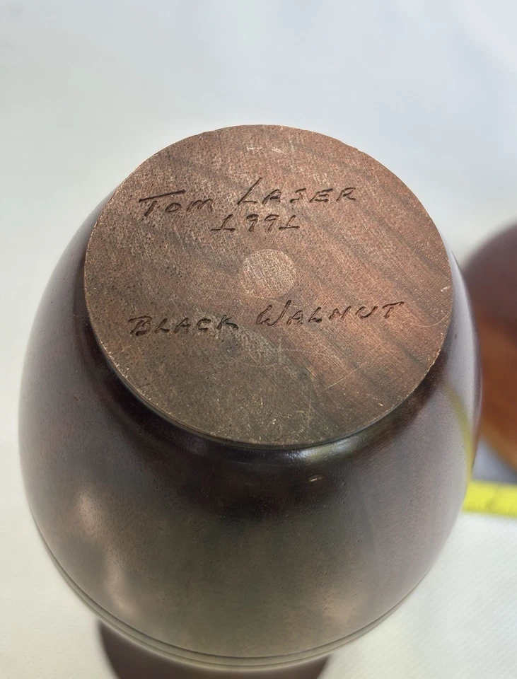 Jarrones de madera Tom Laser 1991 firmados torneados a mano - nogal y cerezo - juego de 2 Foto 2 de 4