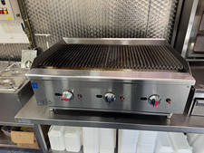 Commercial 3 Burner Natural Gas Chargrill Griddle, Manual Control Knobs