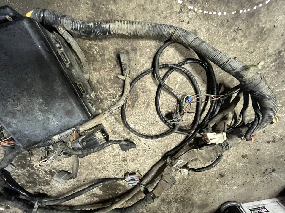 1995 92-97 FORD F-150 F-250 ENGINE BAY FUSEBOX HEADLIGHT ECU WIRE HARNESS OEM - Image 3 of 4