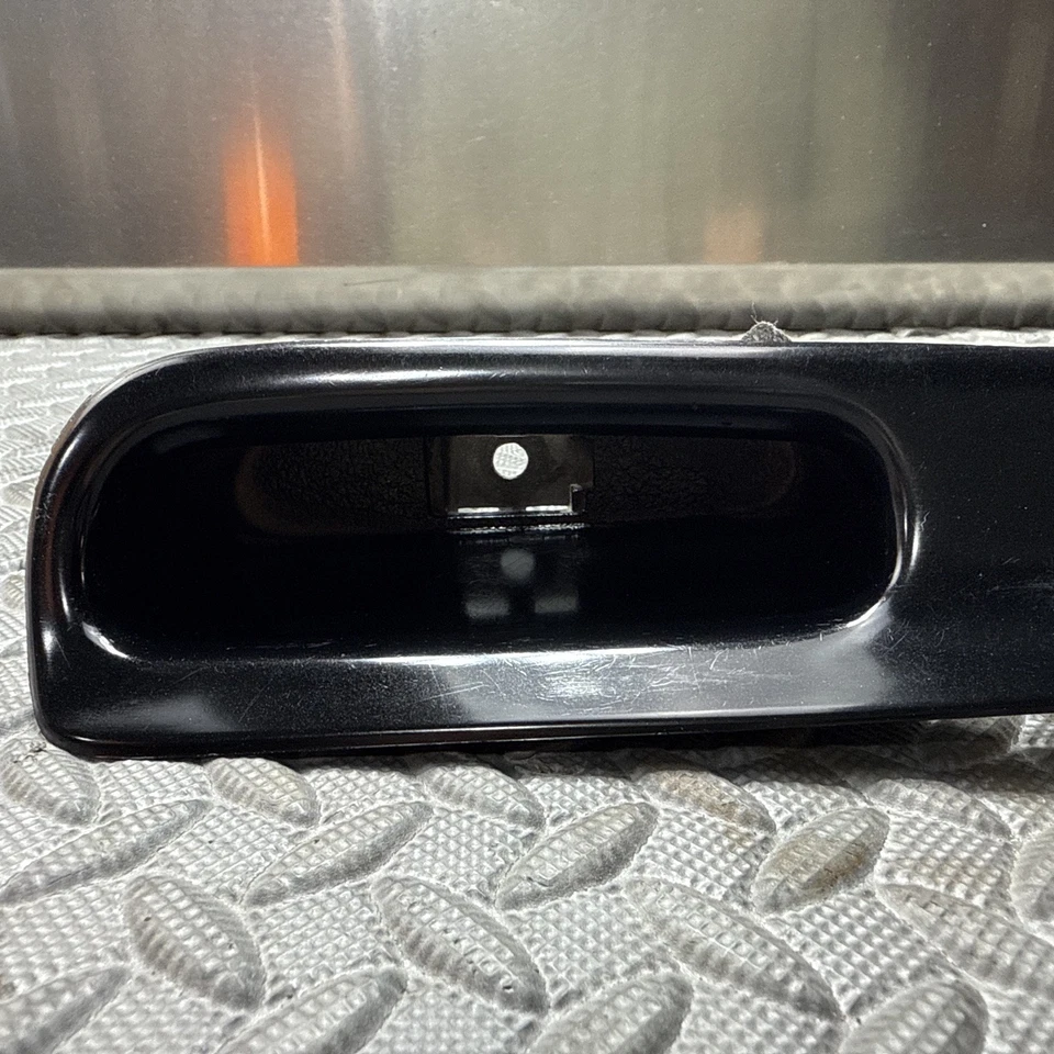 1989-1994 Nissan 240SX S13 Passenger Right Side Power Window Switch Bezel 80960 - Image 4 of 4