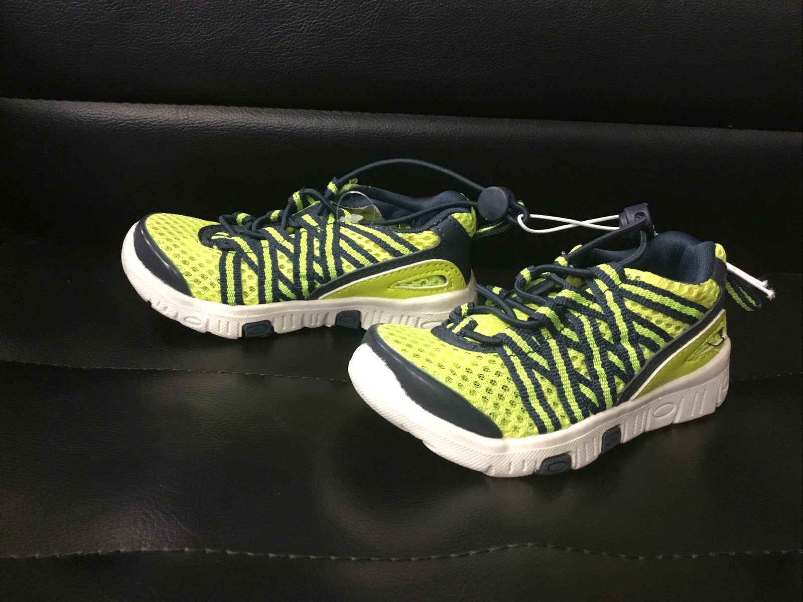 New Boys Roc Soc Water & Land Mesh Sandals (5592) in Lime/Navy size 6