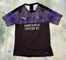 Puma New Castle United FC Men's Jersey #19 Size M.