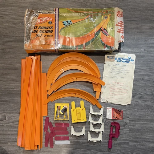 1968 Hot Wheels Redline Hot Curves Race Action Set - Not Complete For Parts