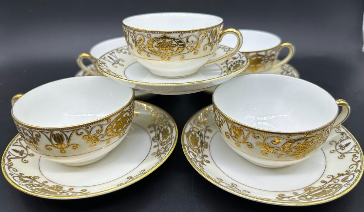 VINTAGE ESTATE CUP SAUCER NORITAKE CHRISTMAS BALL RAISED VINTAGE ESTATE CUP SAUCER NORITAKE CHRISTMAS BALL RAISED