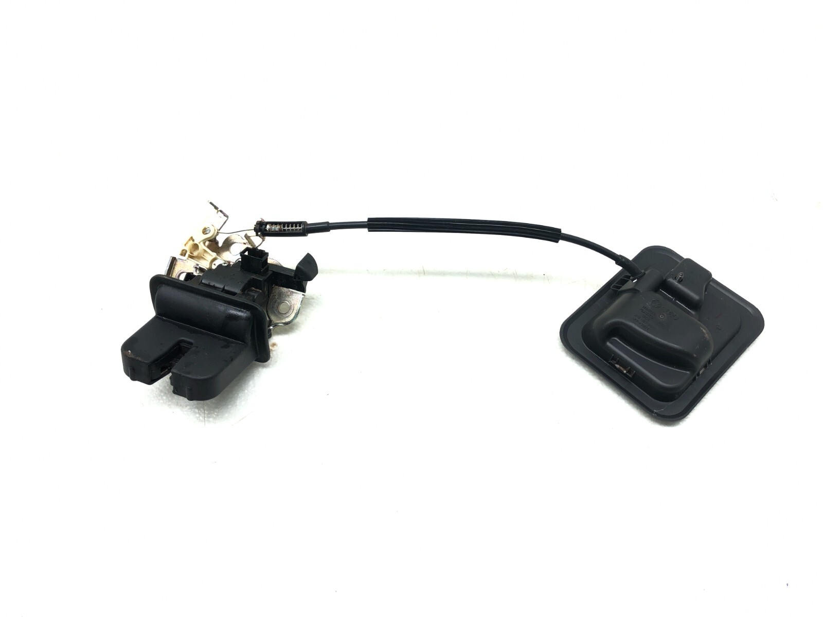 2014-2018 BENTLEY FLYING SPUR REAR TRUNK LID LOCK LATCH RELEASE OPENER HANDLE OE