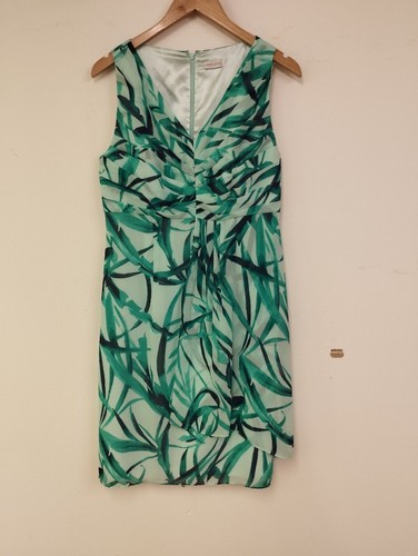 Ladies MINUET PETITE Green Dress Size 12 - CG R12