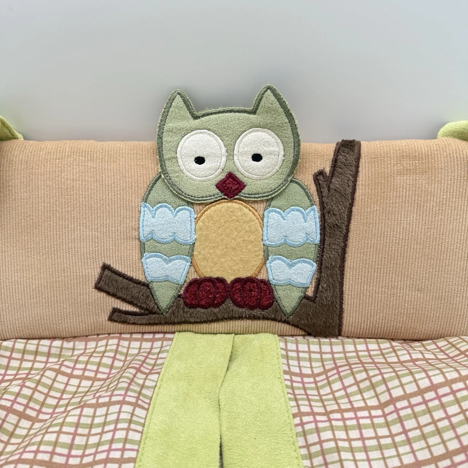 Empilhador de fraldas Lambs And Ivy Owl Woodland Tales berçário verde/marrom xadrez - Imagem 3 de 4