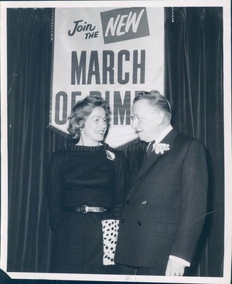 1960 Mrs Harold Wells Wife Mayor Politics Campaign Basil O Connor March Photo