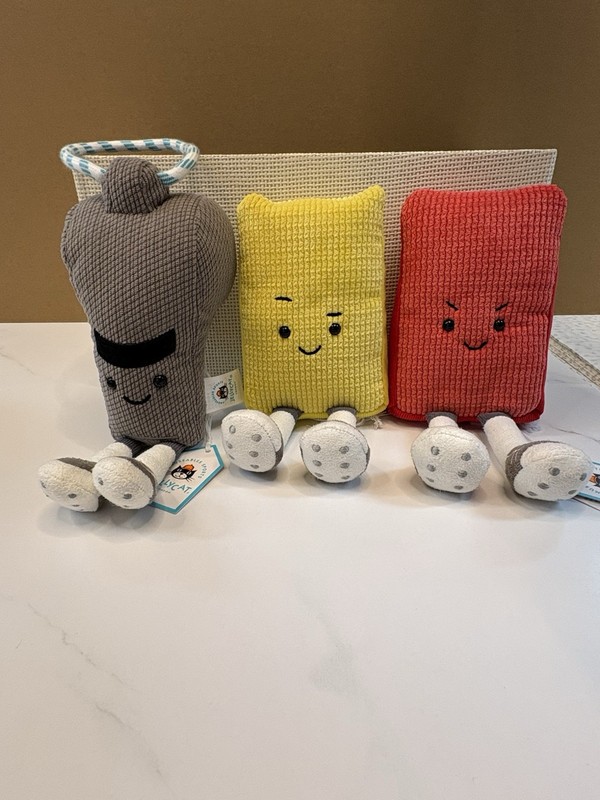 Jellycat Amuseables Sports Walston Whistle, Fowli Red Card, Warni Yellow Card
