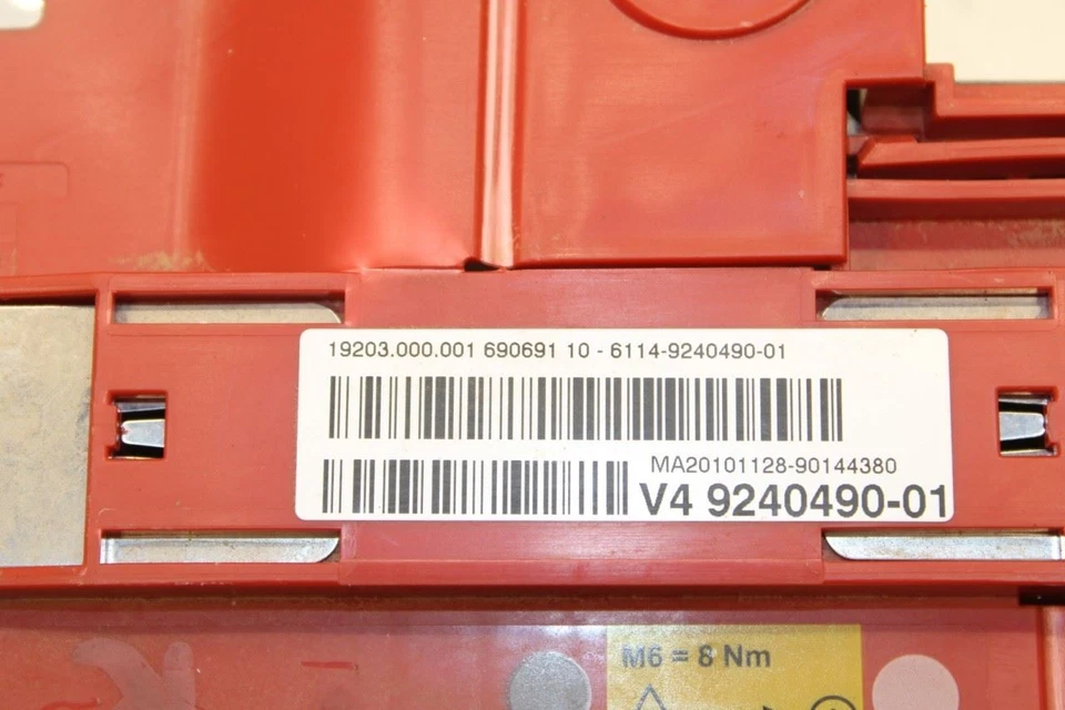 BMW 750Li xDrive 2010-2015 caja de distribución de batería positiva trasera con cable Foto 3 de 4