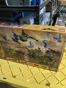 LEGO 70917 The LEGO Batman Movie Ultimate Batmobile W/ 8 Minifigures Sealed Rare