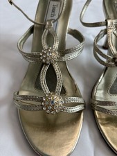 Touch UPS Women s Alana Sandals Gold Size 6.5 M Heels 2 3/4