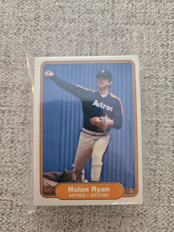 Lot of 40 1982 Fleer Baseball Cards, Pack Fresh Condition, RC, HOF