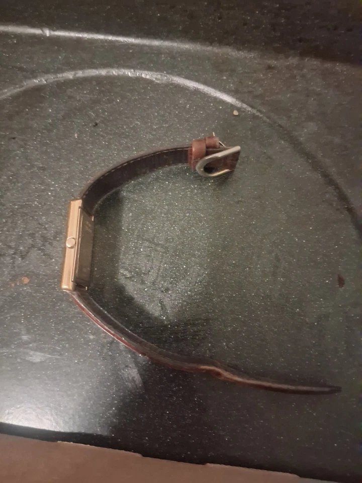 Reloj Hombre SWISS Raymond Weil "Tank" 5768 Foto 3 de 4