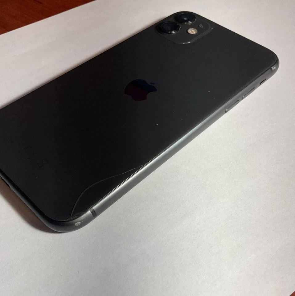 Apple iPhone 11 64GB Nero Perfettamente Funzionante Batteria 74% Originale - Immagine 4 di 4